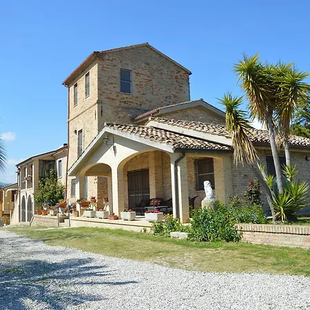 Дом отдыха Casale Borgo Dei Fiori Пинето
