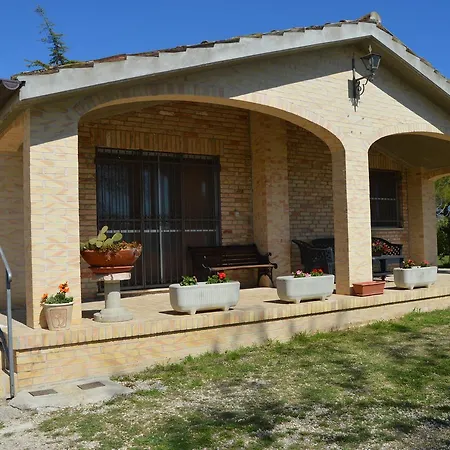 Casale Borgo Dei Fiori Пинето