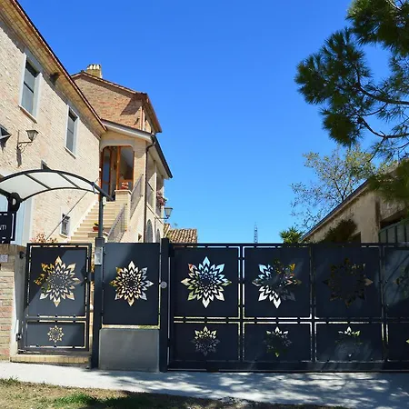 Дом отдыха Casale Borgo Dei Fiori Пинето