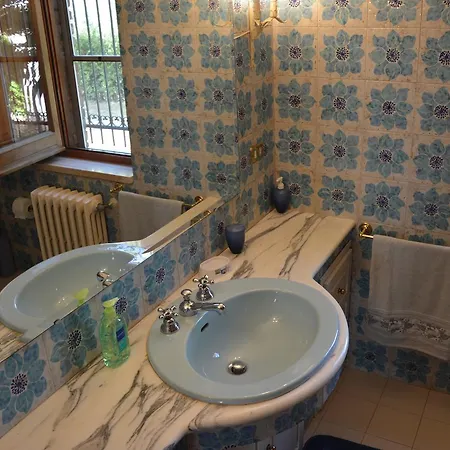 Casale Borgo Dei Fiori Пинето