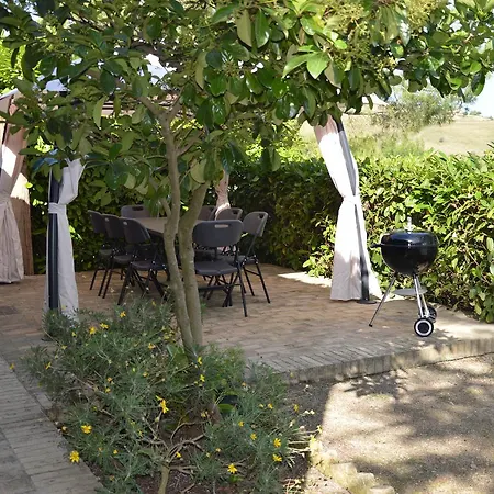 Casale Borgo Dei Fiori Дом отдыха Пинето